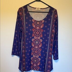 Rouge Helium Women's Long Sleeve Top with Blue and Red Pattern